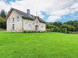 Wonderful Holiday Home in Saint-hubert With Sauna