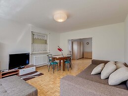 Charming Apartment in Fuldabruck With Garden