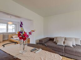 Charming Apartment in Fuldabruck With Garden