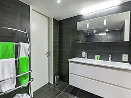 Modern Holiday Home Near Bruges and the North Sea