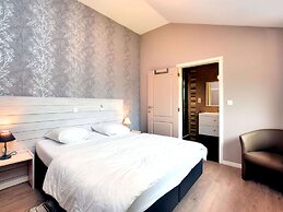 Luxurious Chalet in Beauraing With Sauna