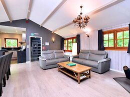Luxurious Chalet in Beauraing With Sauna