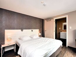 Luxurious Chalet in Beauraing With Sauna
