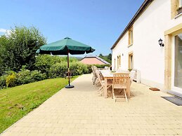 Fine Group House With Sauna Garden