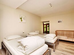 Fine Group House With Sauna Garden