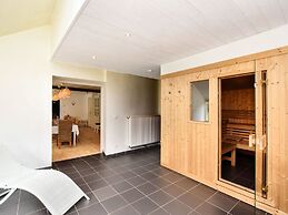 Fine Group House With Sauna Garden