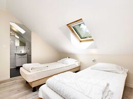 Fine Group House With Sauna Garden