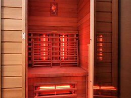 Fine Group House With Sauna Garden