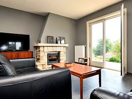 Modern Holiday Home in Flobecq With Garden