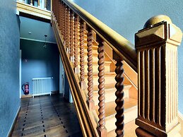 Magnificent Luxury Chateau in Vast Garden with Sauna & Hot Tubs