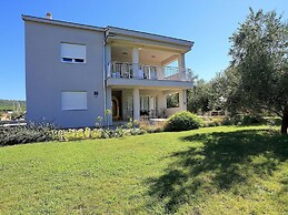 Sun-kissed Apartment in Bibinje With Garden