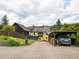 Garden View Apartment in Erzgebirge near Forest