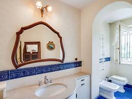 Belvilla by OYO Villa in Lanzo D'intelvi