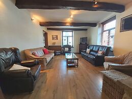 Pleasant Holiday Home in Herbeumont near Semois River