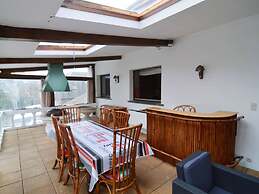 Pleasant Holiday Home in Herbeumont near Semois River