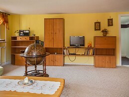 Apartment in Thuringia With Garden