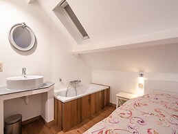 Luxurious Farmhouse Near Forest in Anhee