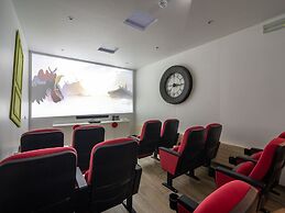 Luxurious Farmhouse Near Forest in Anhee