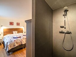 Luxurious Farmhouse Near Forest in Anhee