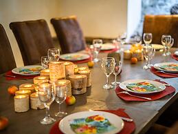 Luxurious Farmhouse Near Forest in Anhee