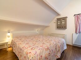 Luxurious Farmhouse Near Forest in Anhee