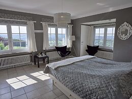 Spacious Villa With Private Pool in Theux