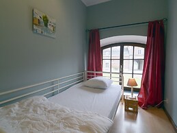 Holiday Home for 10 People set in Castle Grounds