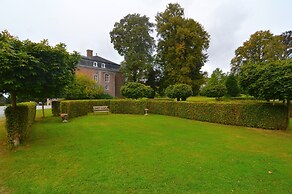 Elegant Castle Stay, Havelange