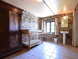 Authentic Holiday Home in Gouvy near Forest