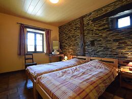 Authentic Holiday Home in Gouvy near Forest