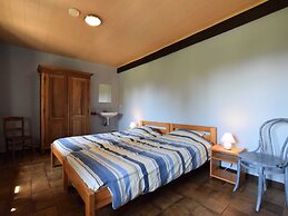 Authentic Holiday Home in Gouvy near Forest