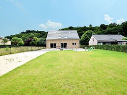 Holiday Home in Hastiere Near Forest