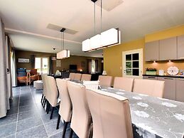 Holiday Home in Hastiere Near Forest