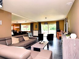 Holiday Home in Hastiere Near Forest