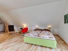 Pleasant Holiday Home in Zierow near Sea