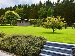 Tranquil Holiday Home in Manhay with Hot Tub near Ski Area