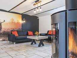 Tranquil Holiday Home in Manhay with Hot Tub near Ski Area