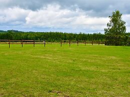 Tranquil Holiday Home in Manhay with Hot Tub near Ski Area