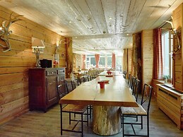 Luxurious Mansion in Stoumont With Indoor Pool