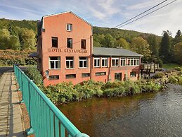 Luxurious Mansion in Stoumont With Indoor Pool