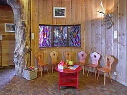 Luxurious Mansion in Stoumont With Indoor Pool