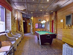 Luxurious Mansion in Stoumont With Indoor Pool