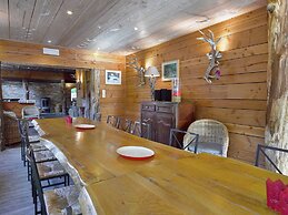 Luxurious Mansion in Stoumont With Indoor Pool