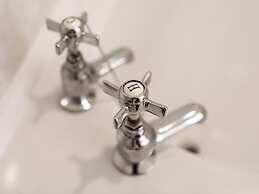 Swanky Cottage in Helensburgh near The Hill House