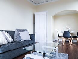 Swanky Cottage in Helensburgh near The Hill House