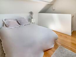 Enticing Holiday Home in Treignes near Forest