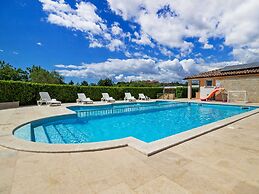 Graceful Apartment in Banjole near Beach Centinera