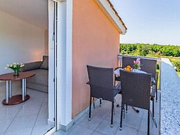 Graceful Apartment in Banjole near Beach Centinera