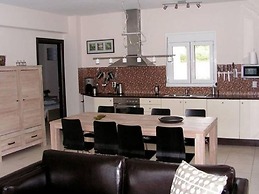 Beautiful, Modern, Luxuriously Villa, Private Swimming Pool 8 p NW Coa