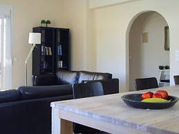 Beautiful, Modern, Luxuriously Villa, Private Swimming Pool 8 p NW Coa